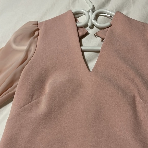 Beautiful dress by Vince Camuto - Picture 3 of 5